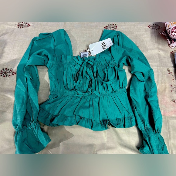Zara Tops - Zara top - new with tags